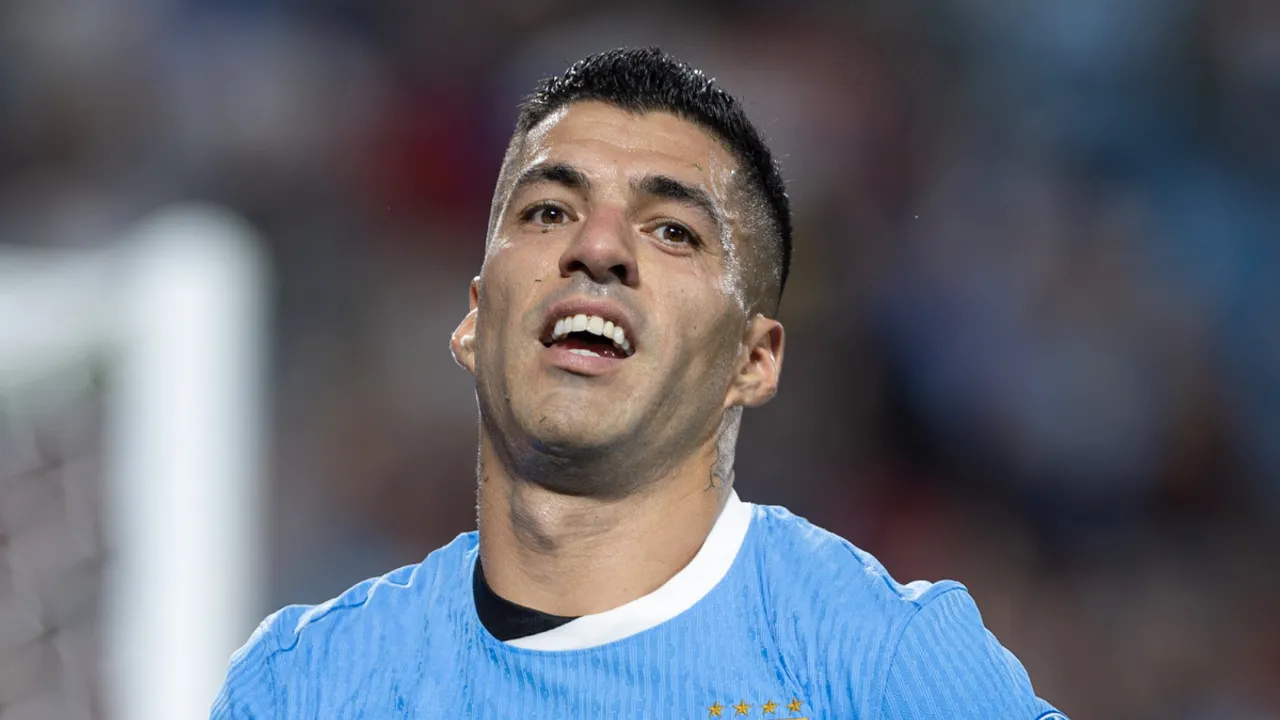  Uruguay's Luis Suarez announces international retirement, to bow out against Paraguay in Friday's WC qualifier Photograph:(X) 