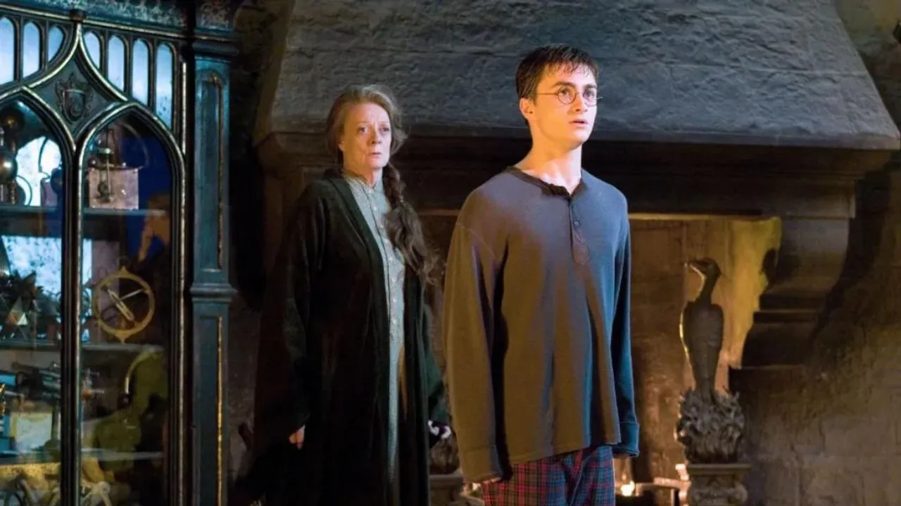  Daniel Radcliffe and Maggie Smith Photograph:(Instagram) 