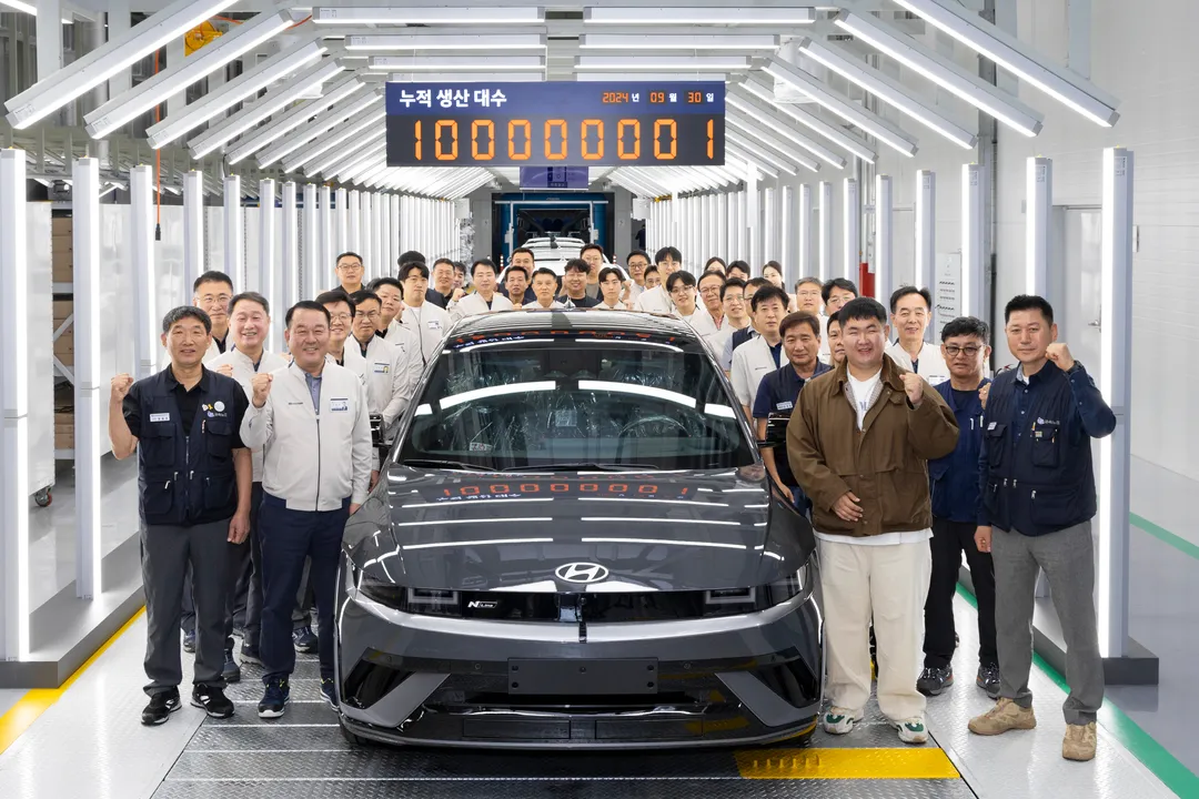  Hyundai Motor Company reaches 100 million vehicle production milestone Photograph:(Others) 