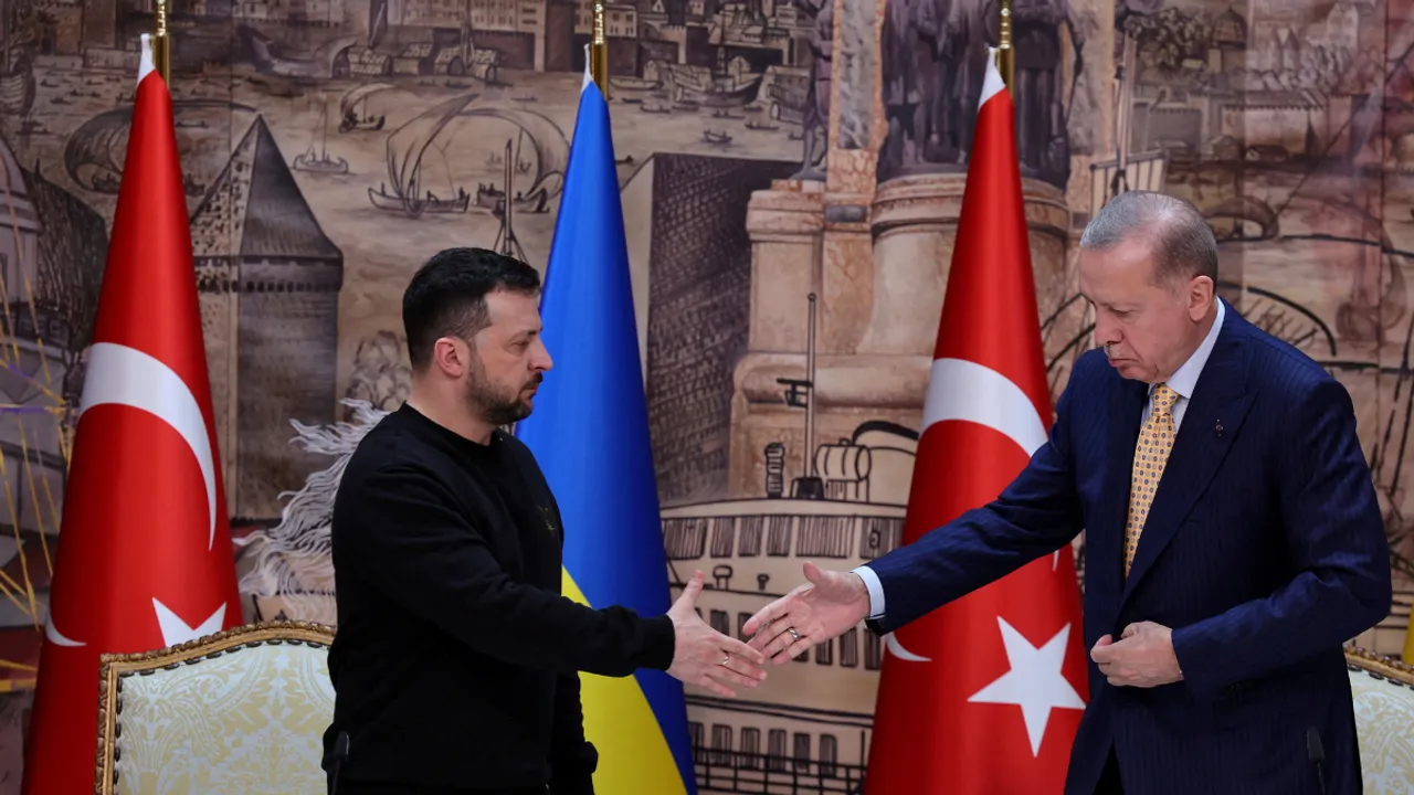  Ukraine is pursuing President Volodymyr Zelenskiy's "victory plan", while Russian President Vladimir Putin has said peace talks can only begin if Kyiv agrees to abandon large swaths of territory claimed by Moscow Photograph:(Reuters) 