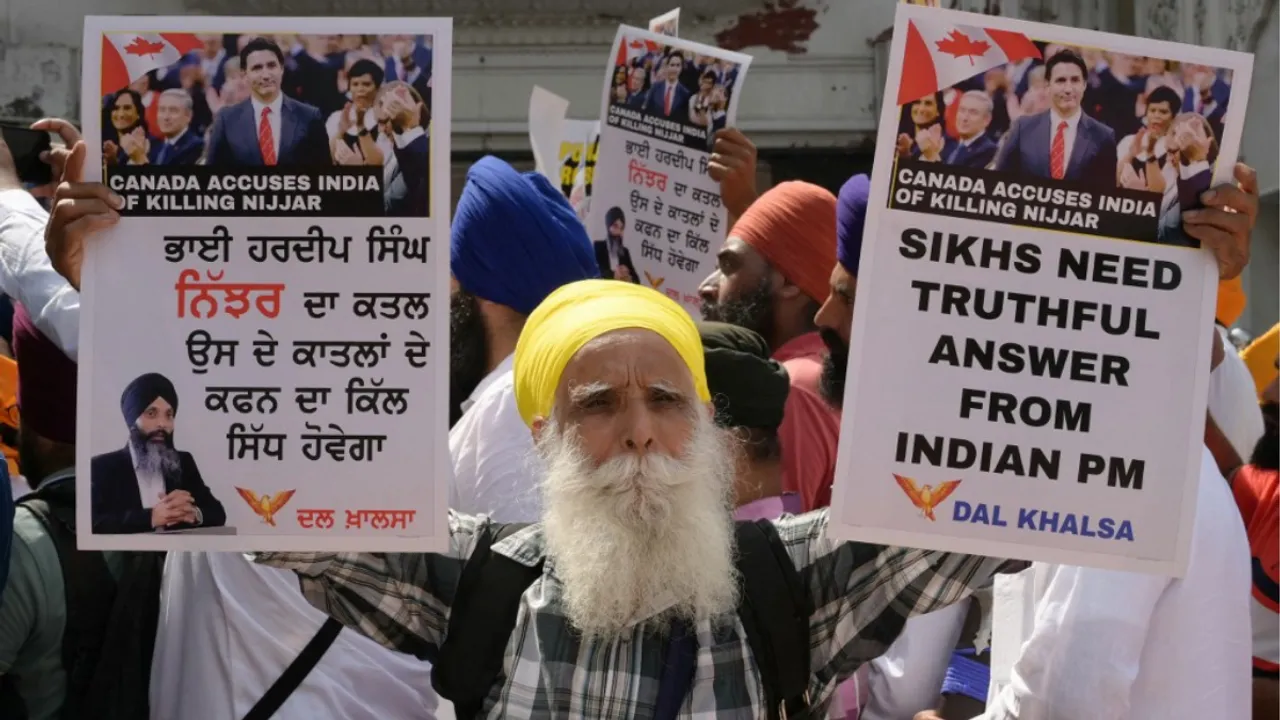  File photo: Activists of the Dal Khalsa Sikh organisation, a pro-Khalistan group, stage a demonstration demanding justice for Sikh separatist Hardeep Singh Nijjar, who was killed in June 2023 near Vancouver, after offering prayers at the at Akal Takht Sahib in the Golden Temple in Amritsar on September 29, 2023. Photograph:(AFP) 
