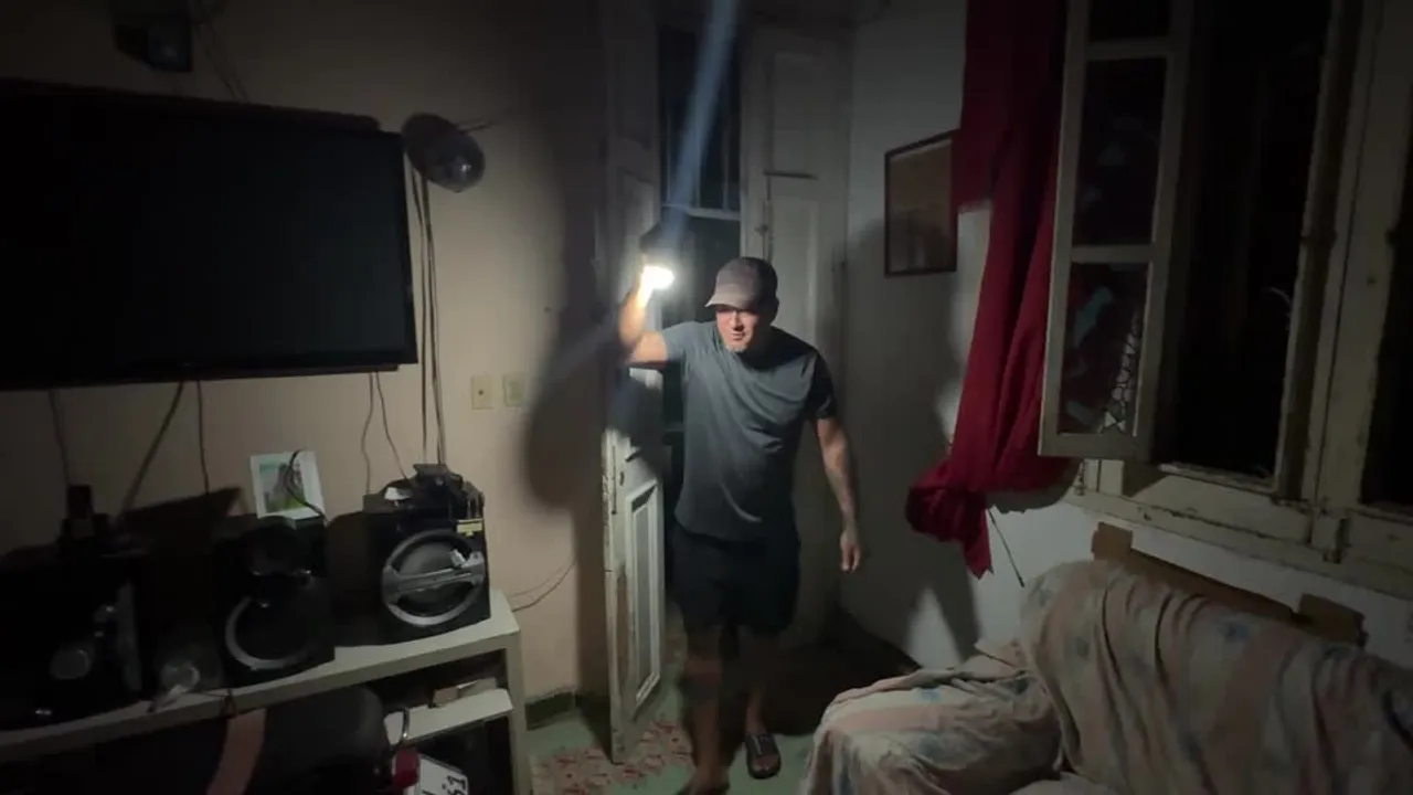  Cuba shuts schools, non-essential industry as millions go without electricity Photograph:(Reuters) 