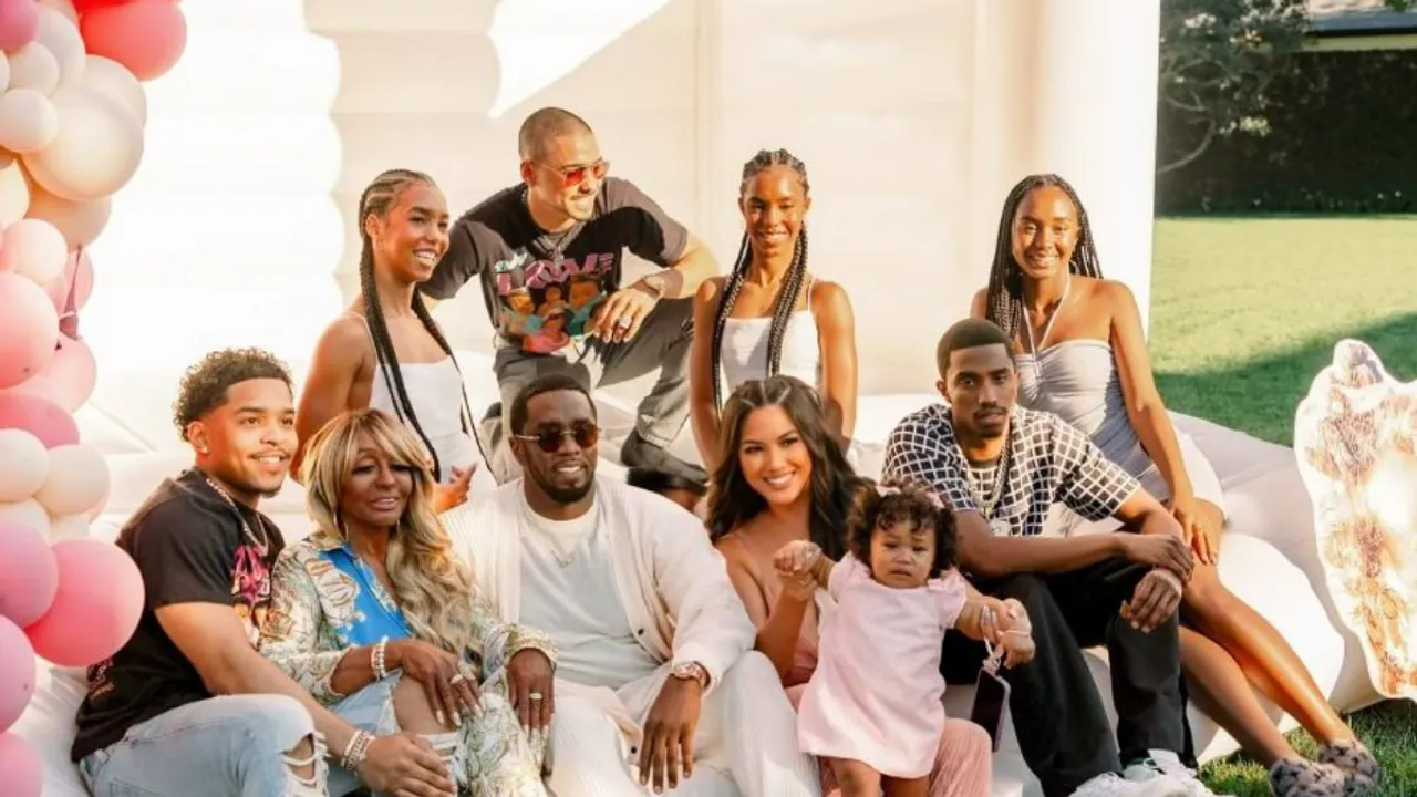  Sean Diddy Combs with his kids Photograph:(Instagram) 