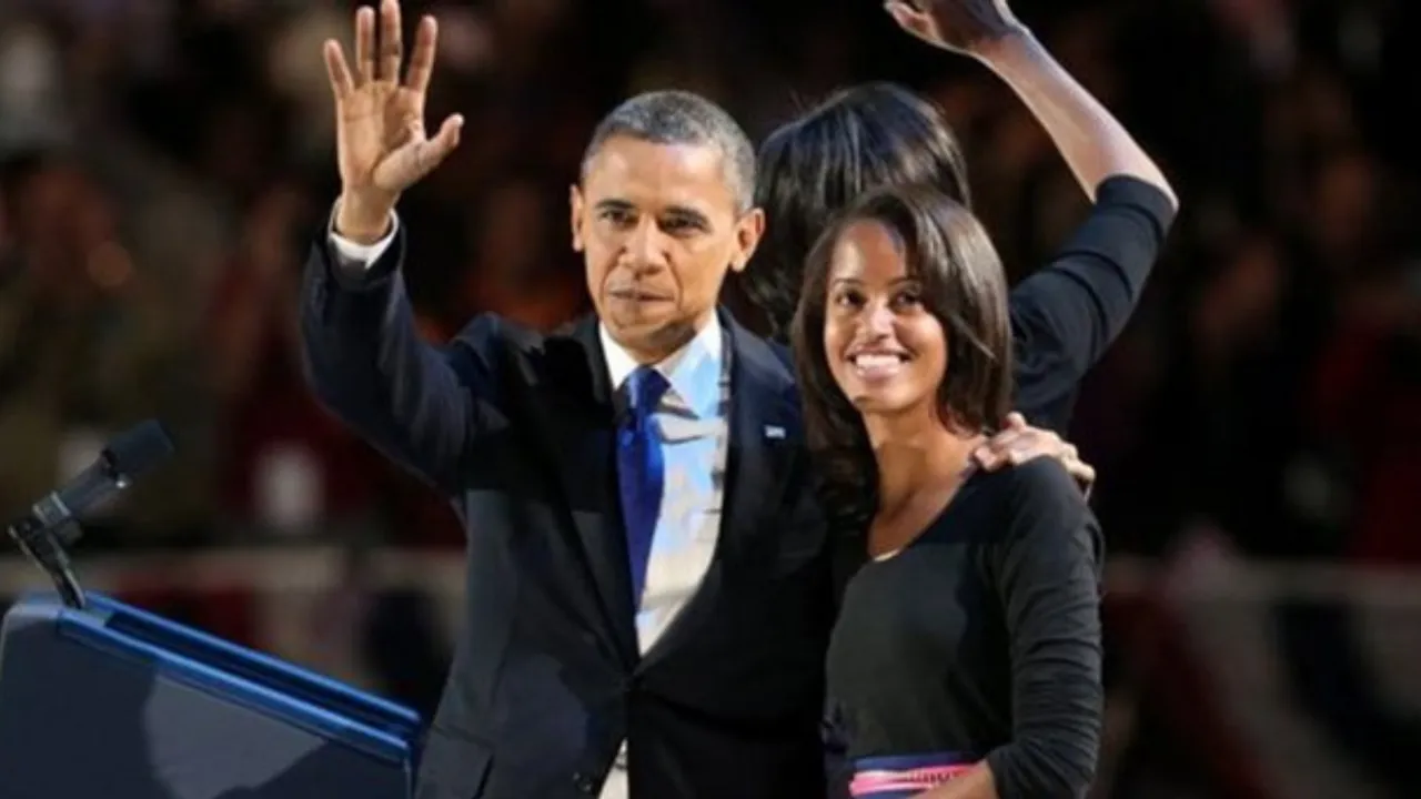  File image of Barack Obama and daughter Malia. Photograph:(Others) 
