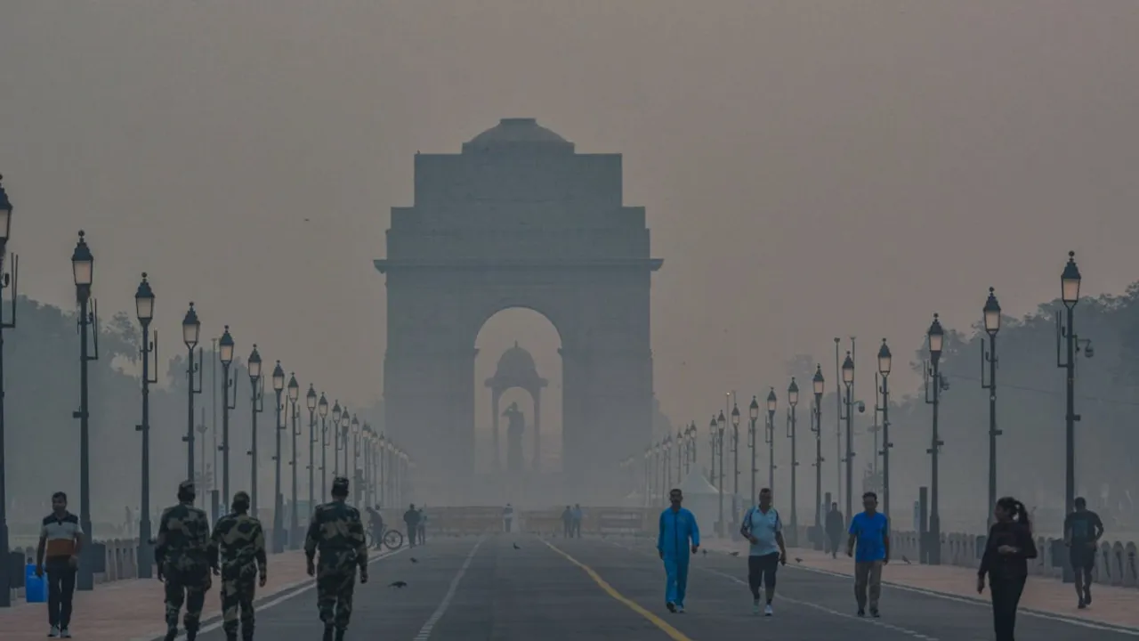  Delhi air pollution  Photograph:(X) 