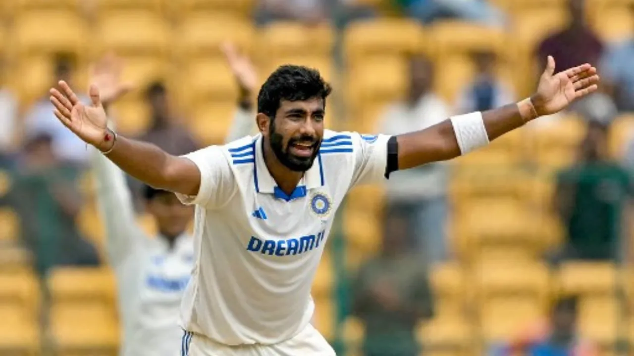  BGT 2024-25: Paras Mhambrey reacts on Jasprit Bumrah's workload management, says 'I'm not sure...' Photograph:(AFP) 