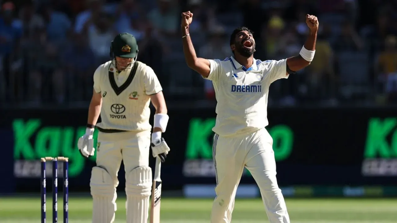  BGT Jasprit Bumrah strikes gold in Perth after Kohli drops sitter in slips  Photograph:(Others) 