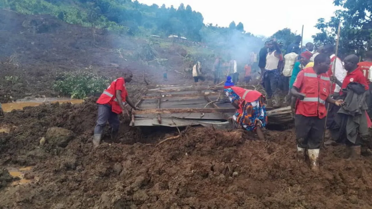  Uganda landslide Photograph:(Reuters) 