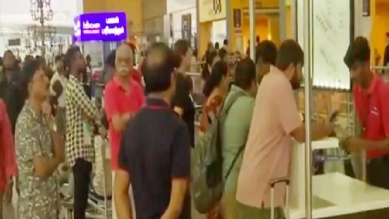  Flight operations at Chennai Airport resume Photograph:(ANI) 