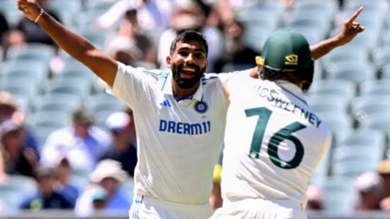  BGT 2024/25: Jasprit Bumrah stuns Steve Smith yet again as Rishabh Pant clutches brilliant catch - WATCH Photograph:(AFP) 