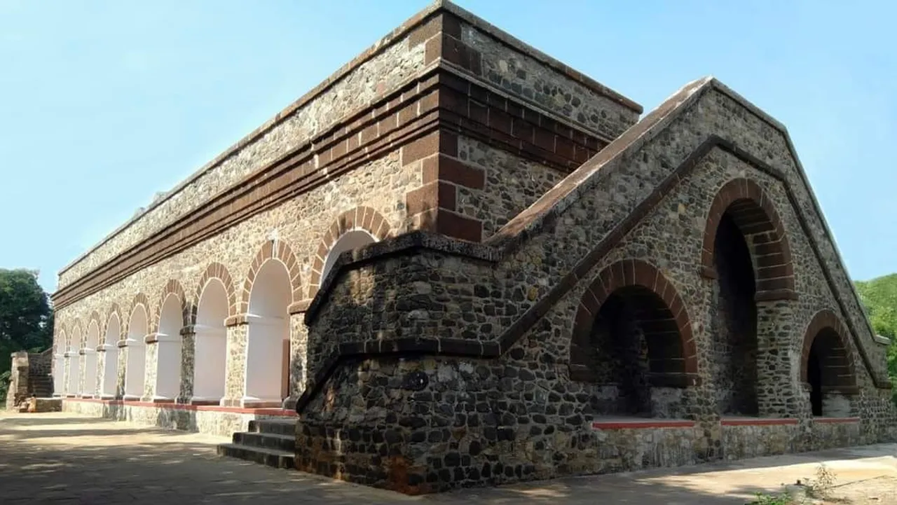 Hukitola: A British-era building on an uninhabited island in Odisha