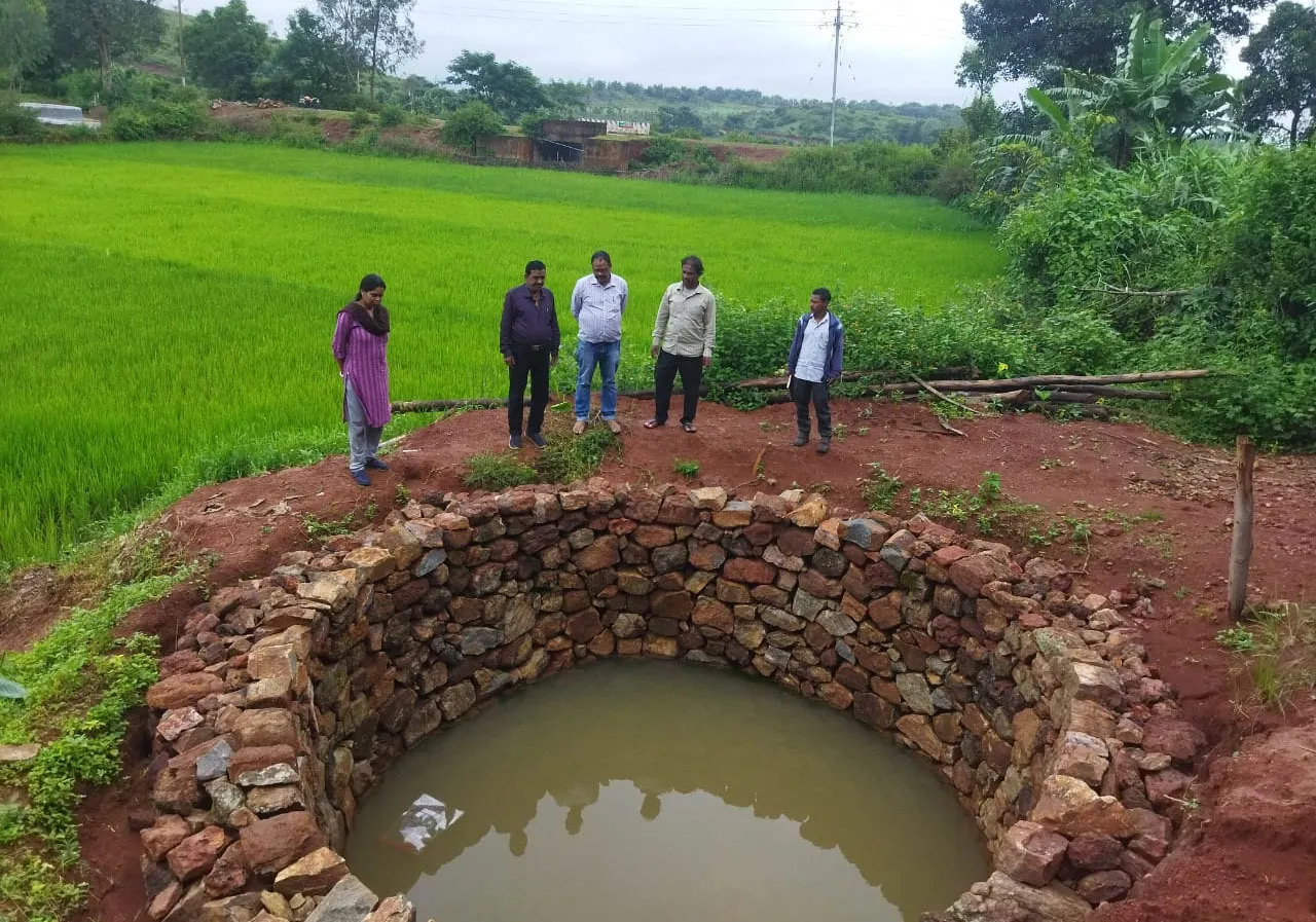 Jhola Kundis facilitate regular irrigation and increase farmer incomes