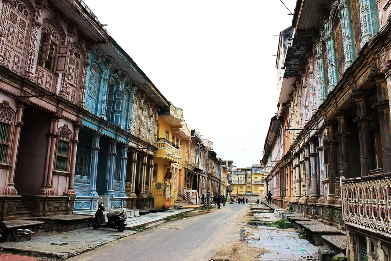 The abandoned mansions of Sidhpur