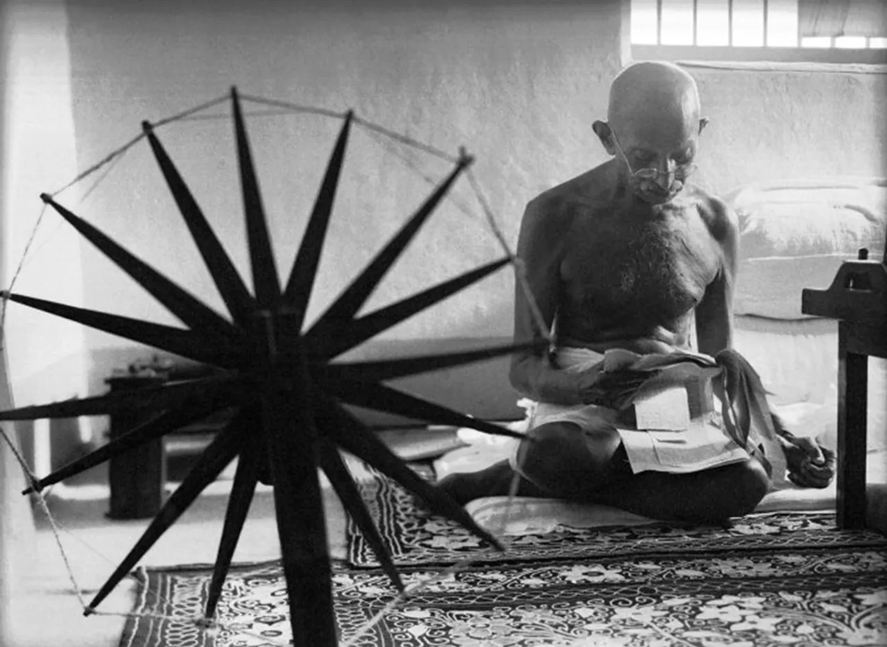 Mahatma Gandhi and the Charkha. Pic: By Margaret Bourke White, 1932/Flickr