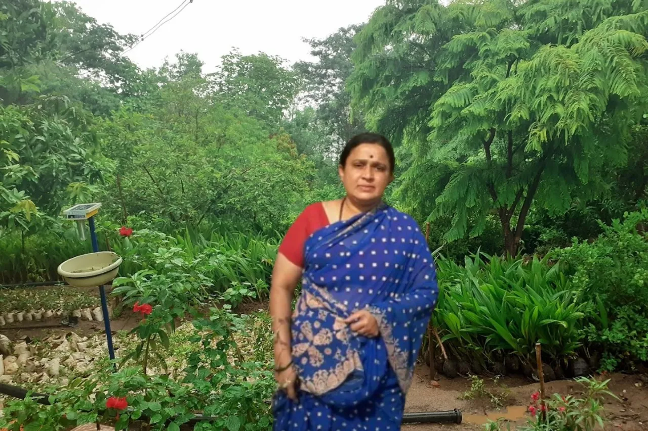 Kavita Mishra at her farm in Raichur, Karnataka
