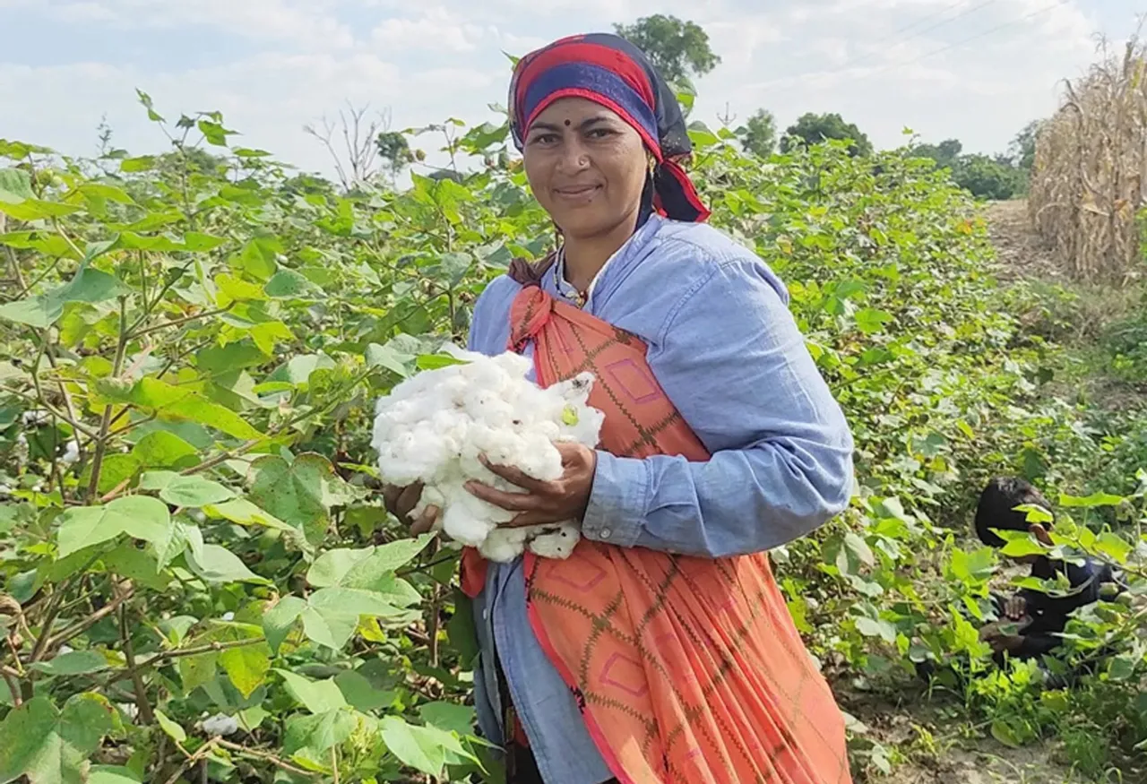 Savita Dakle was married at 17 and learned farming first-hand while working on her in-laws' farm in the Pendagaon village of Aurangabad district  