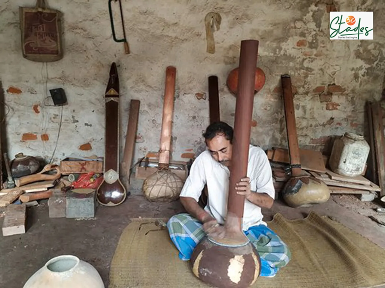 Dadpur village in Hooghly is a manufacturing hub for string instruments 