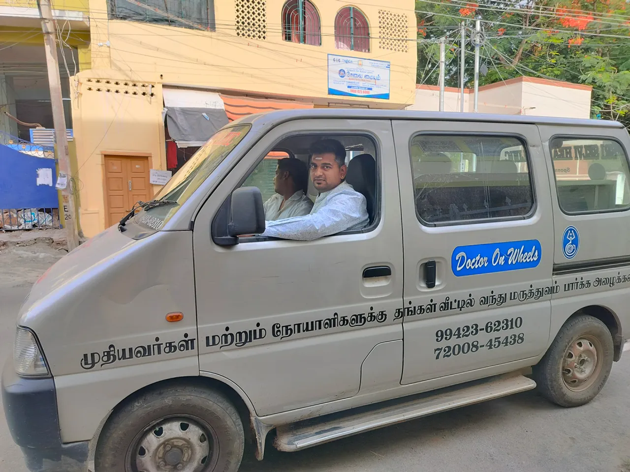 Dr. C. Swaminathan, Madurai's Doctor on Wheels. Pic: Doctor on Wheels