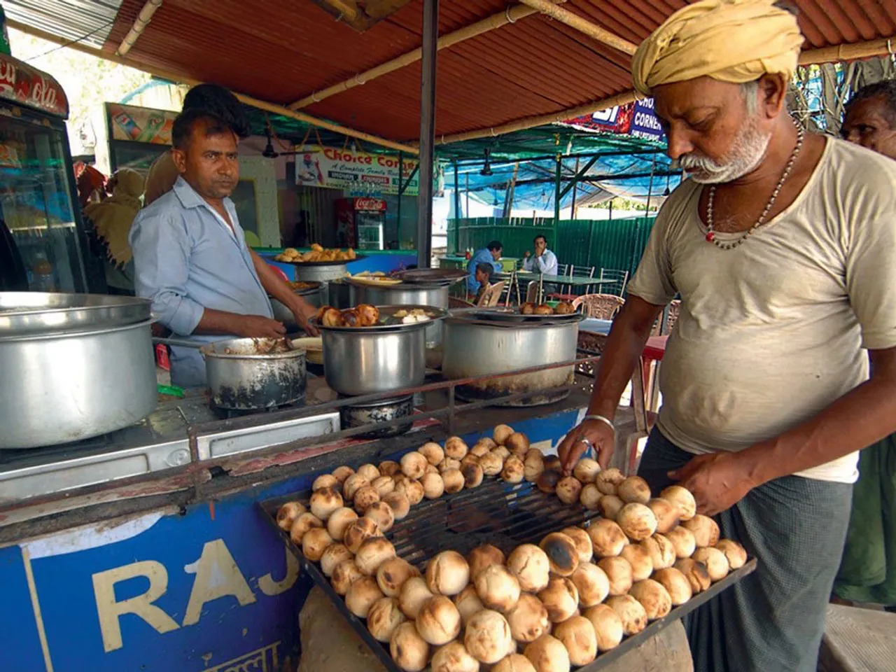 10 lip-smacking street foods of Jharkhand