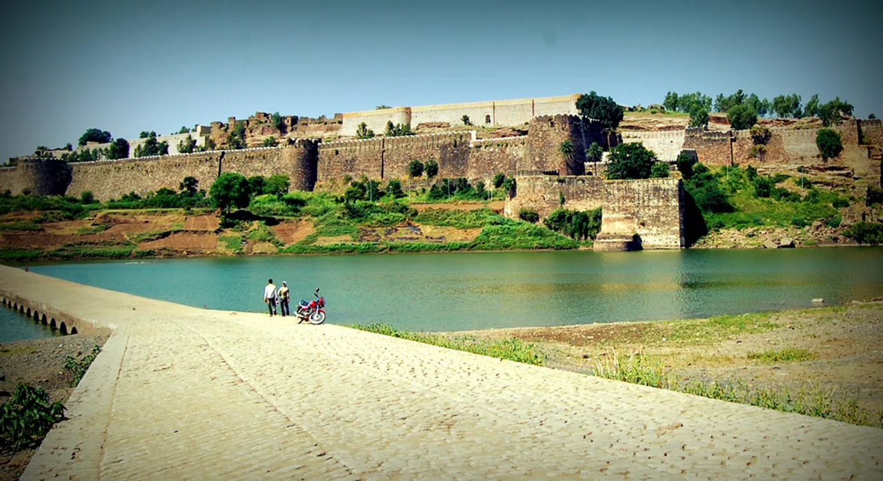 Gagron: Rajasthan's unique hill & water fort that is a UNESCO World Heritage Site