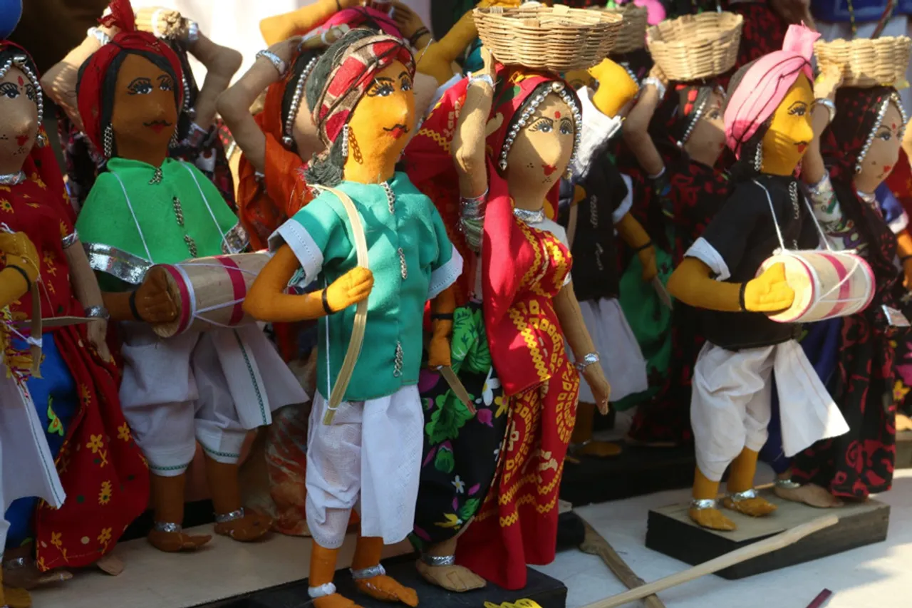 MP’s Jhabua scripts a success story with its traditional tribal dolls