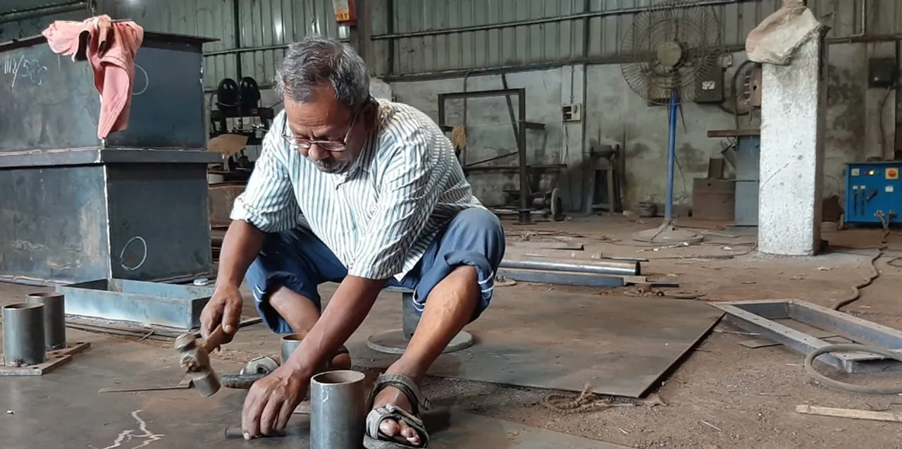 Ramakrishna Dhar: Artiste who once romanced theatre on European stage now lives in poverty as blacksmith