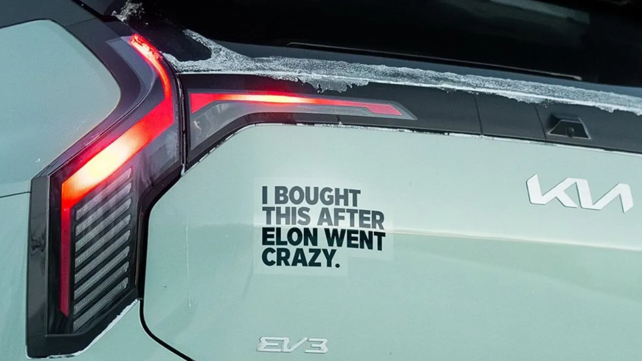 Musk vs Kia