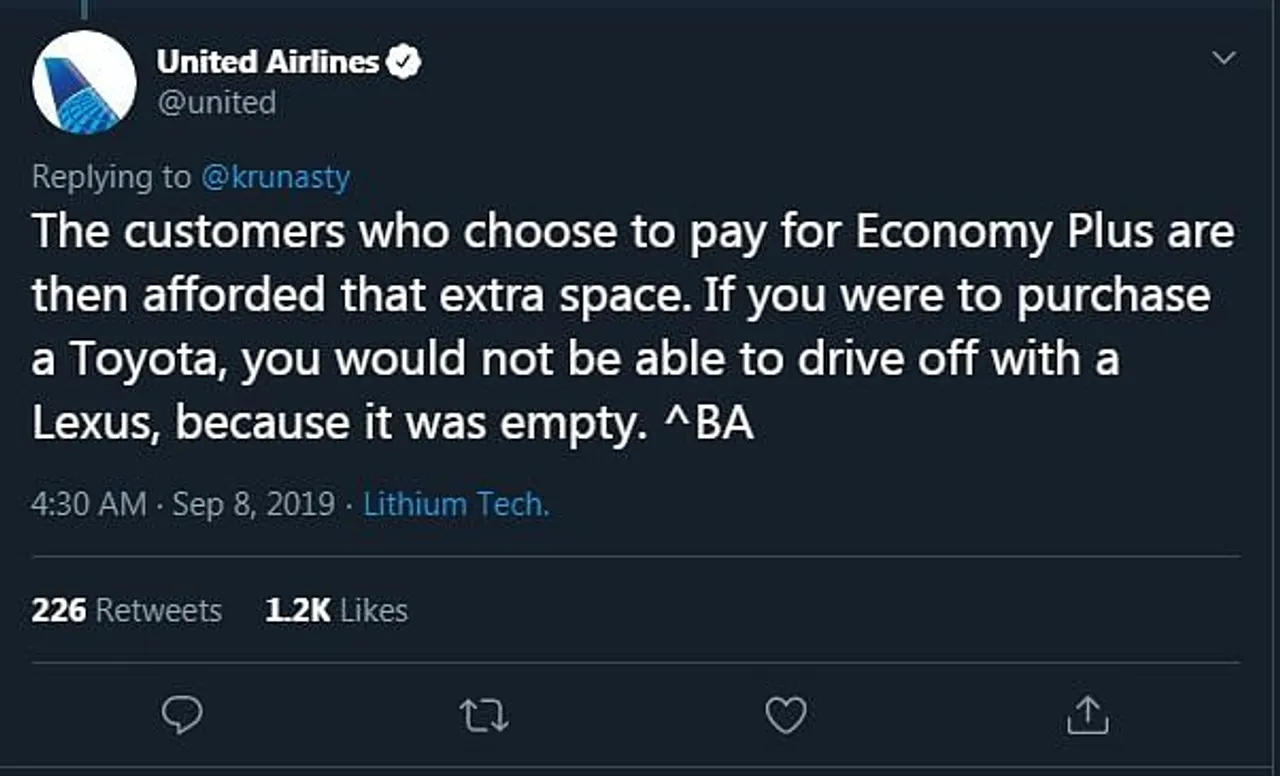 United Airlines' witty tweet reminds users to stay in their lane...