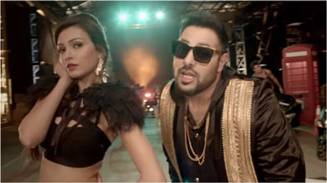 What is rapper Badshah doing in Sony Music's video for Yamaha Cygnus Ray ZR?