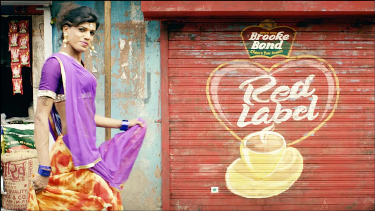 Brooke Bond Red Label sings a song of 'happy'ness