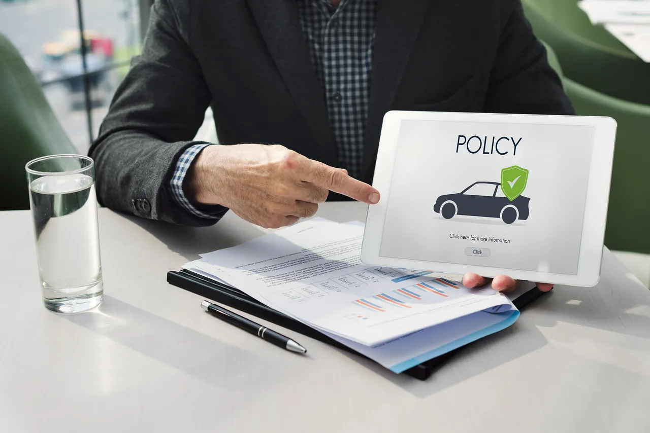 3 benefits of buying car insurance online | Chola MS 