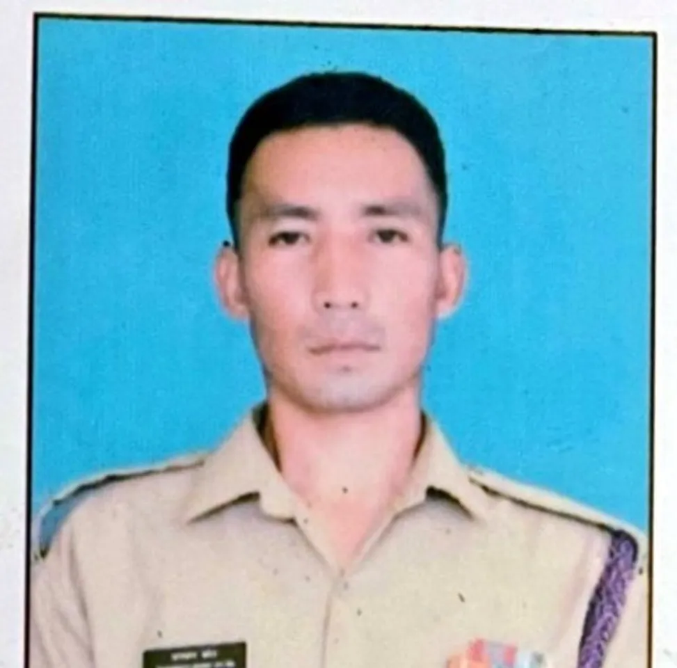 মন  