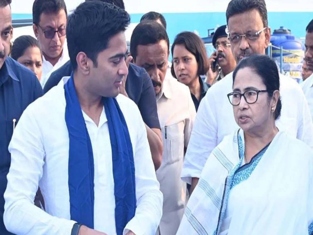 নবজোয়ার যাত্রা : অভিষেকের কাছে যাচ্ছেন মমতা