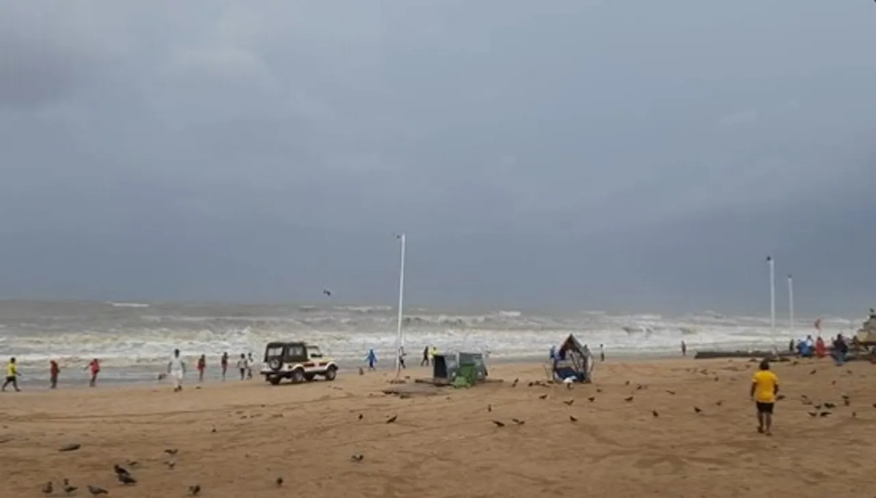 Cyclone Biparjoy: ভেসে গেলেন ৬ জন, নিখোঁজ ৪