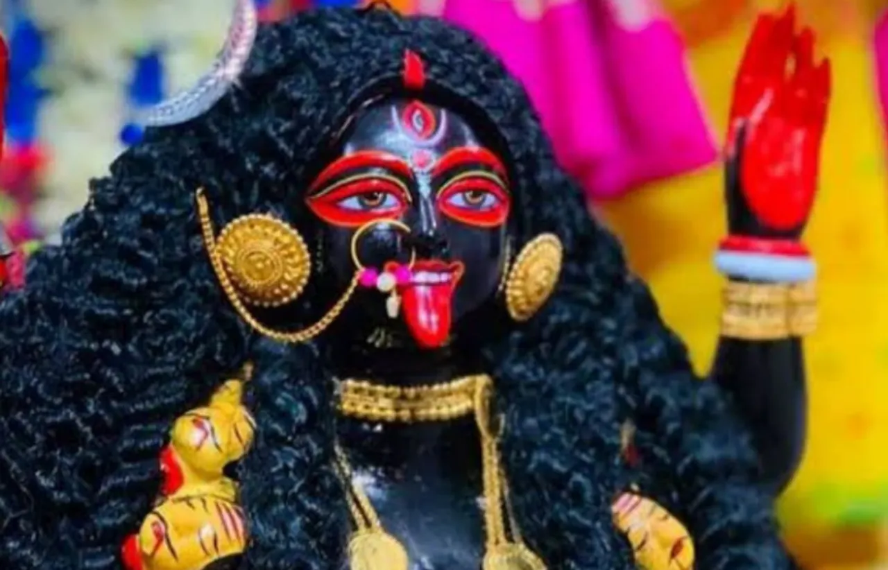 Kali-Puja-202-Date-Time-and-significance-696x447