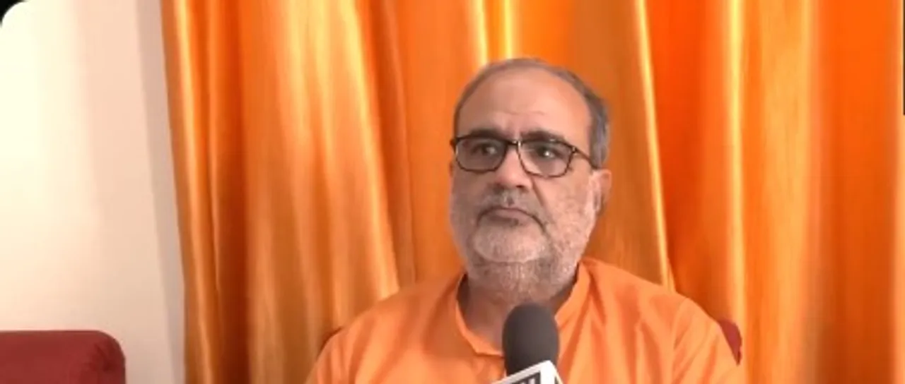 ল,ম 