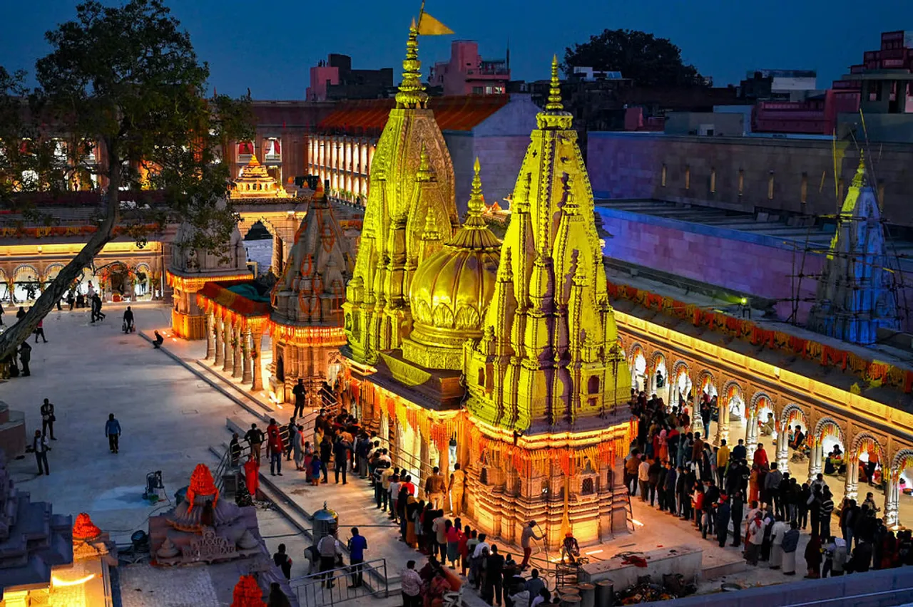 Grand Preparations Underway at Kashi Vishwanath Temple for Maha Shivratri