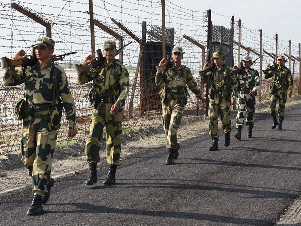 Breaking: BSF stopped smuggling at the international border