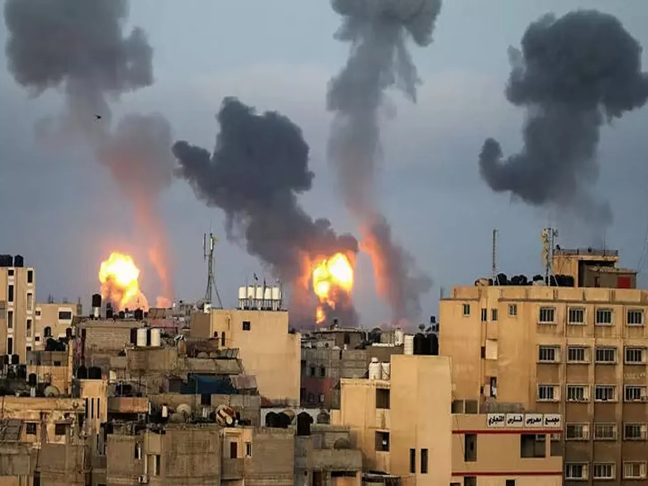 Militants launch rocket attacks on Israel in Gaza