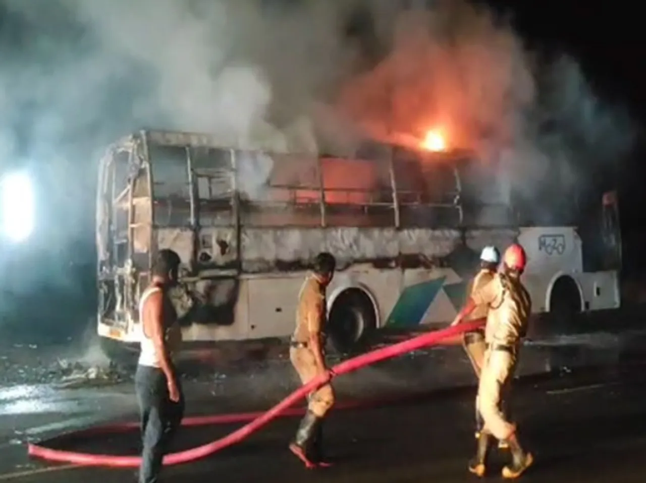 Fire on the bus! Passengers screaming for survival