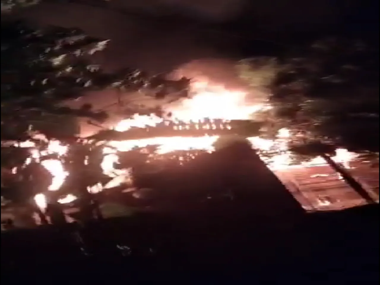 Houses burning in the night- Another brutal video of Manipur is viral