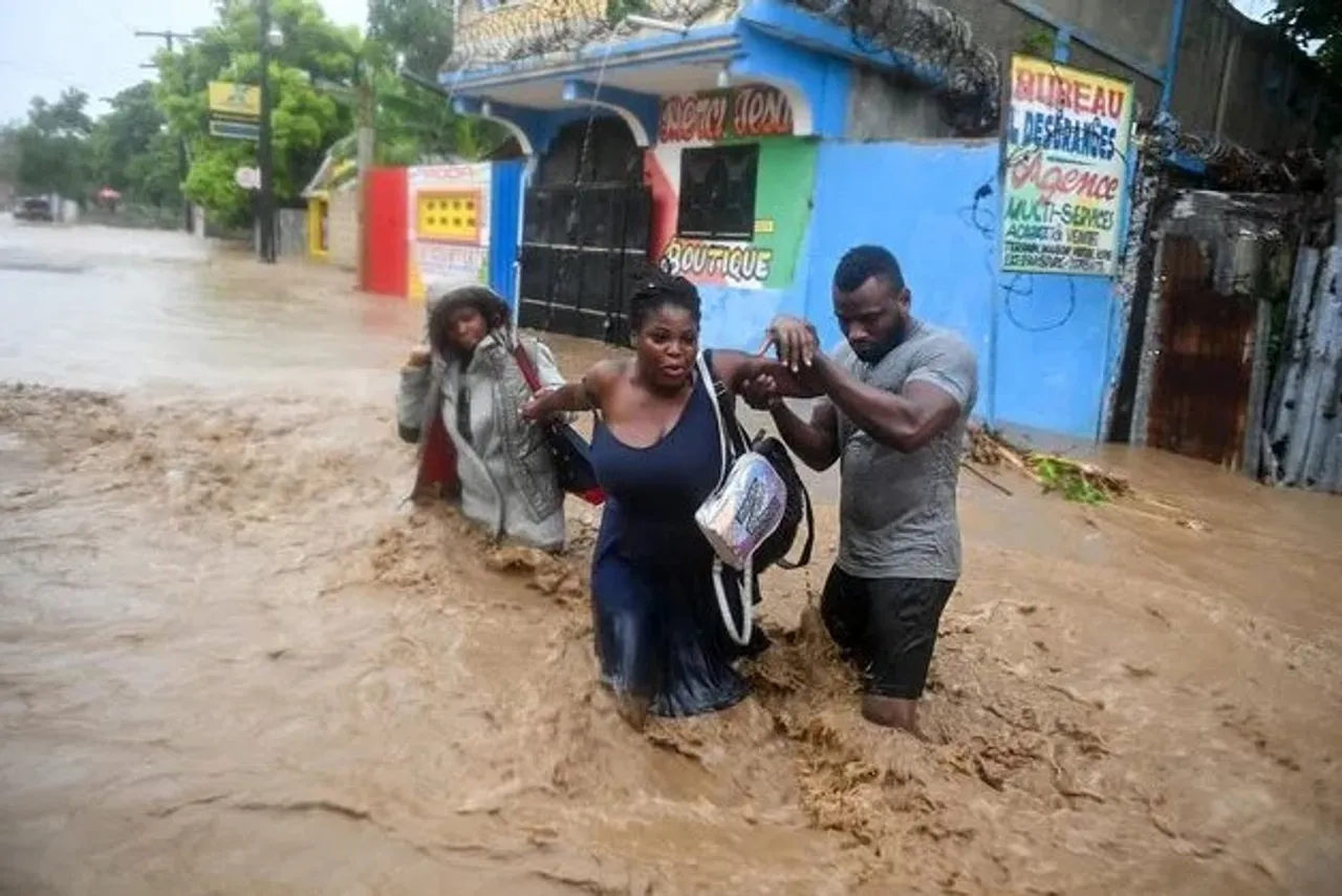 Heavy rains and floods: 42 dead