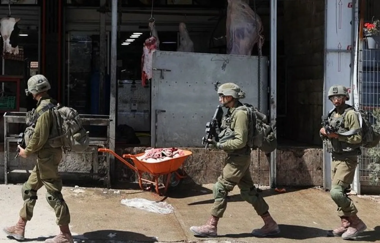 Israeli Troops Kill Hamas Man