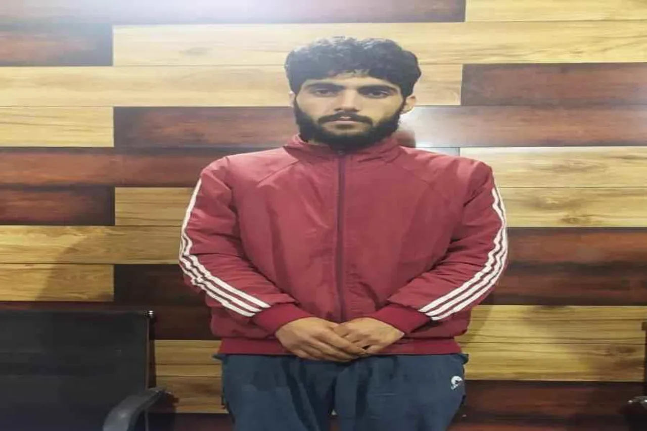 Jammu and Kashmir Police has arrested a person associated with the LeT terrorist organization