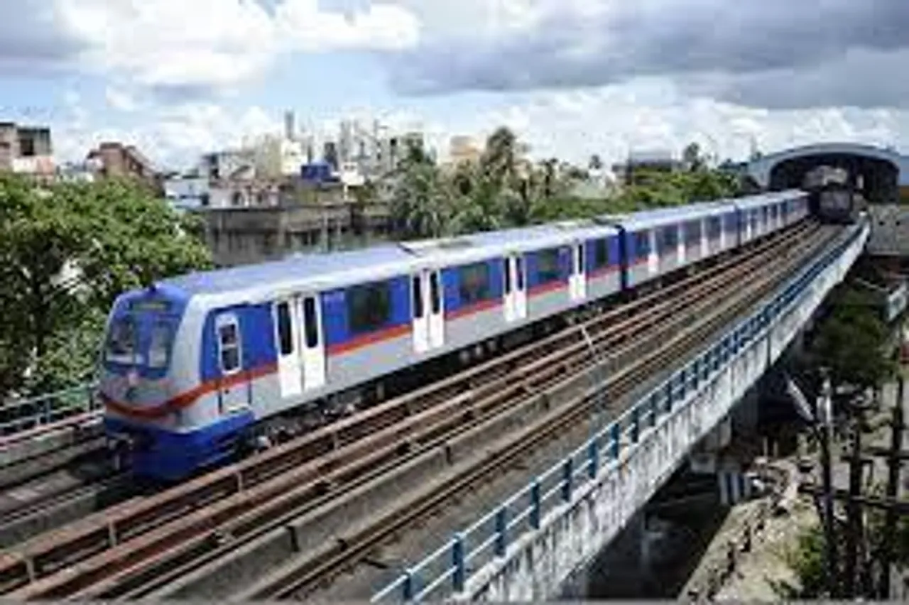 Durga puja 2021: Metro will run till 11pm