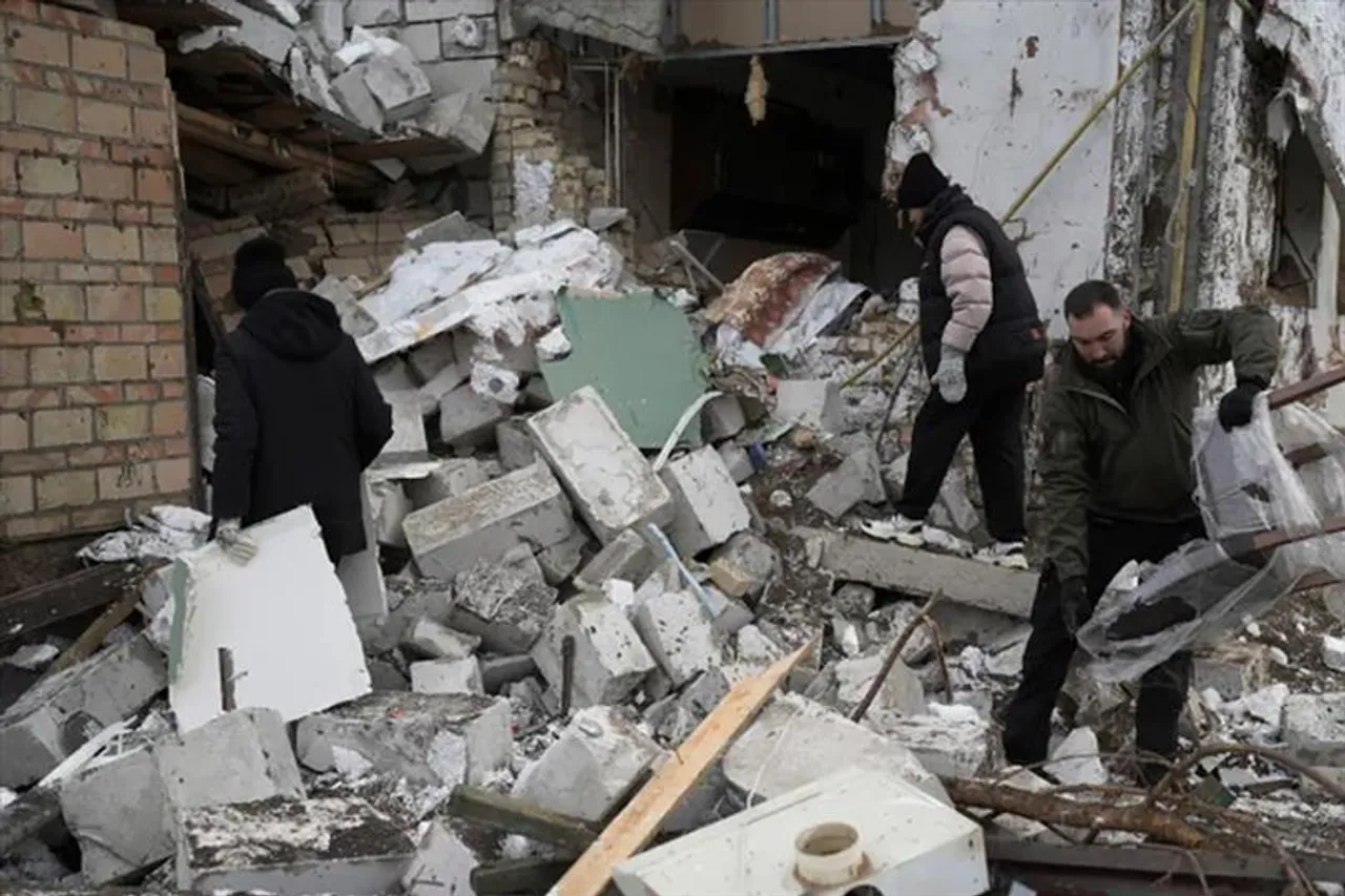 Russia shelling again in Ukraine, 10 killed, 20 injured