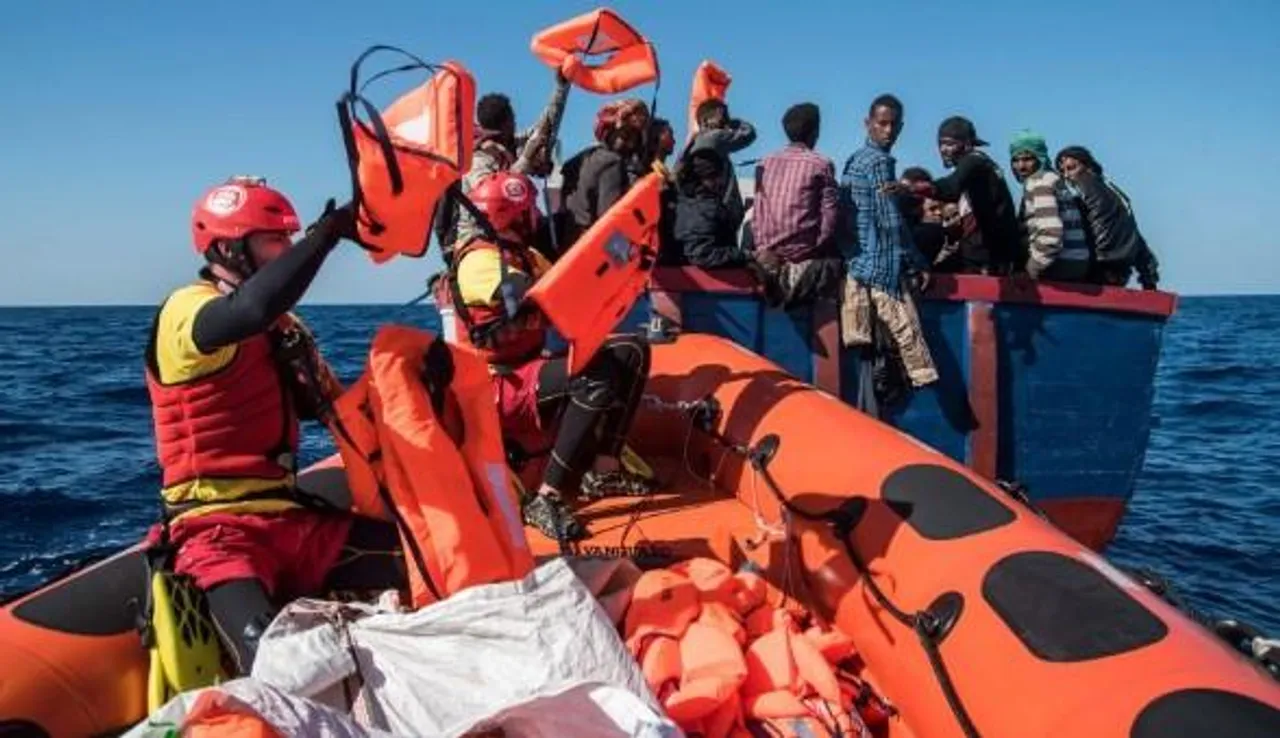 Italy's coast guard rescues 211 migrants from Lampedusa island