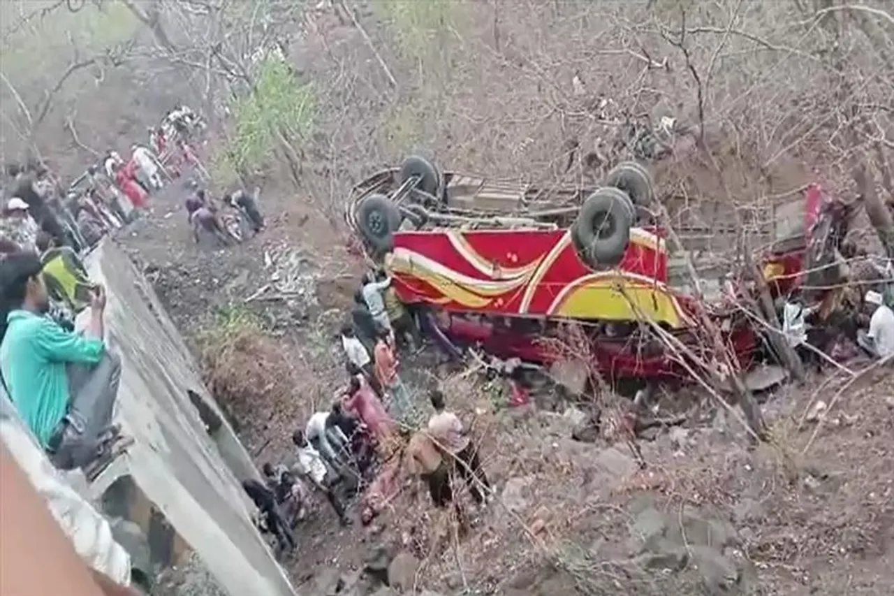 Accident in Indore, 5 dead, 40 injured