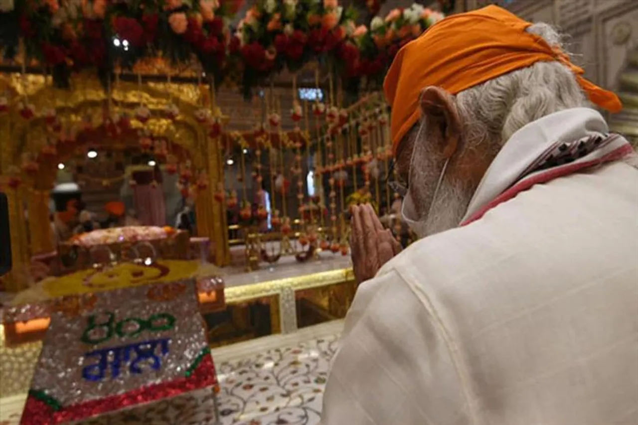 PM Modi's emotional tweet on Guru Tegh Bahadur