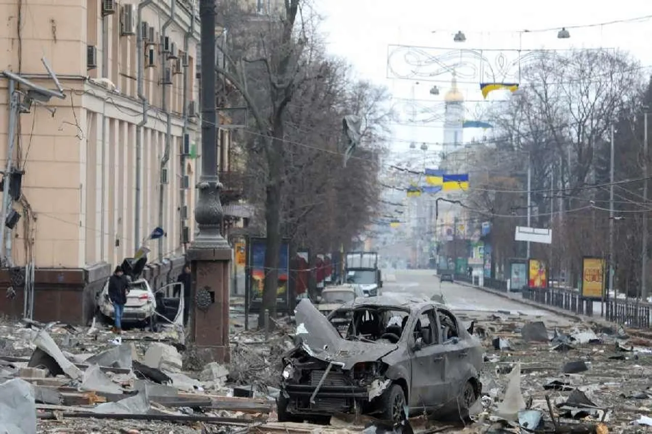 Multiple explosions in Kharkiv on Sunday